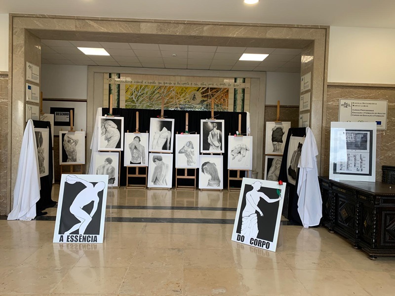 “A Essência do Corpo”: Exposição Celebra a Intemporalidade do Nu Artístico e os Valores da Cidadania e Desenvolvimento e do Clube Europeu